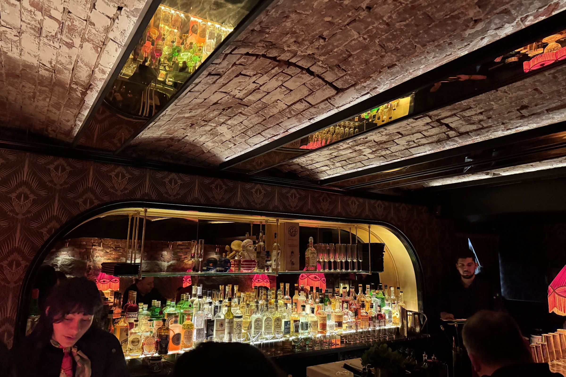 Extra Dirty Cocktail Club, a bar in Boston, USA — photo 2