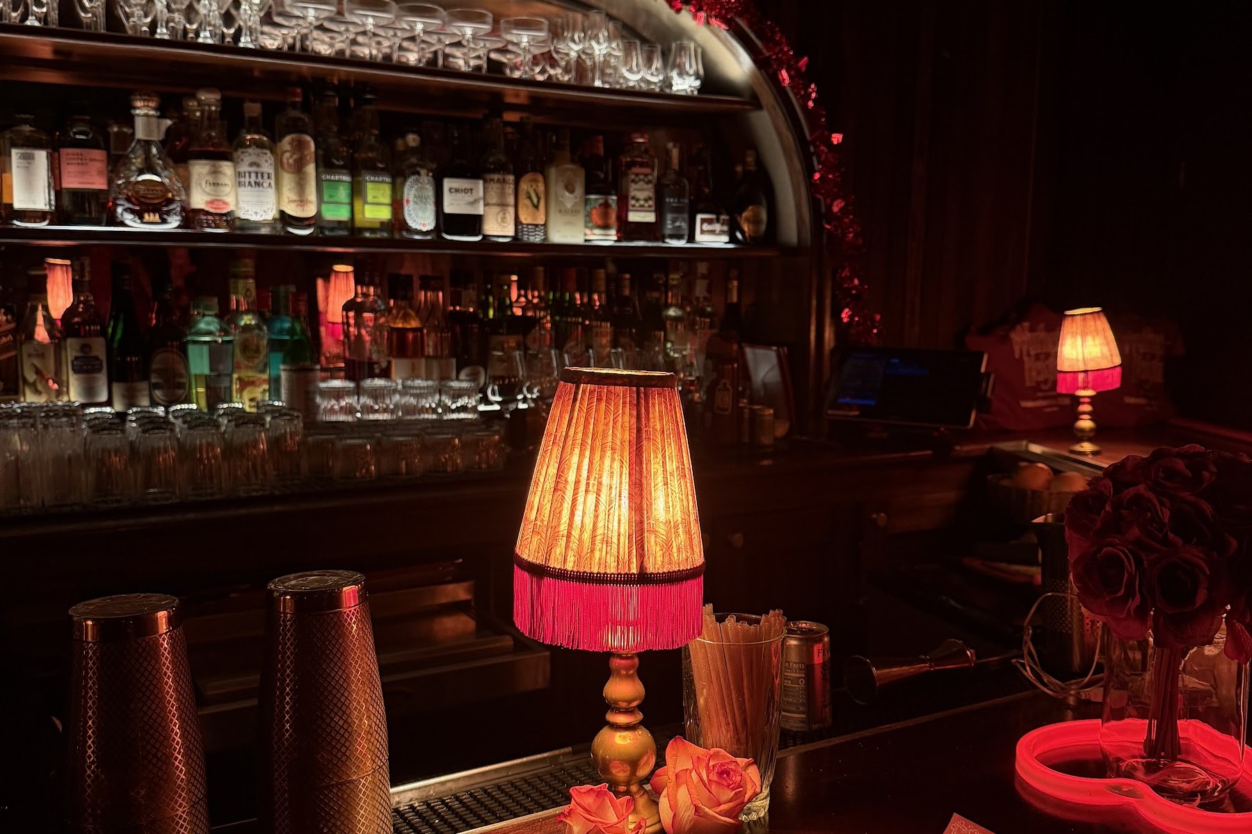 Extra Dirty Cocktail Club, a bar in Boston, USA — photo 3