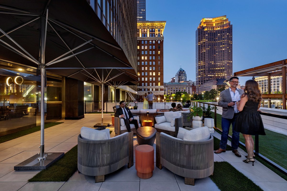 Fahrenheit, a rooftop in Charlotte, USA — photo 1