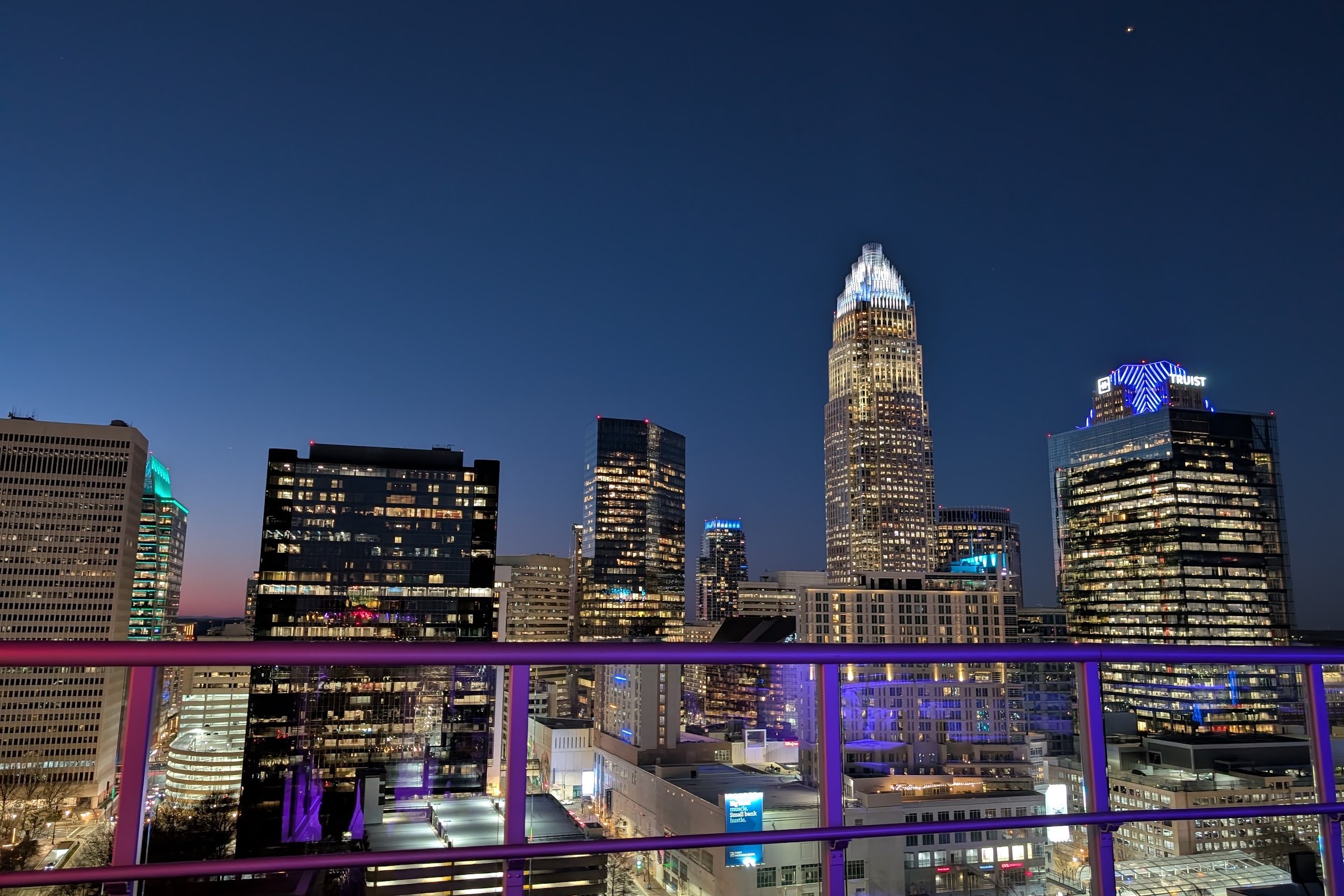 Fahrenheit, a rooftop in Charlotte, USA — photo 4