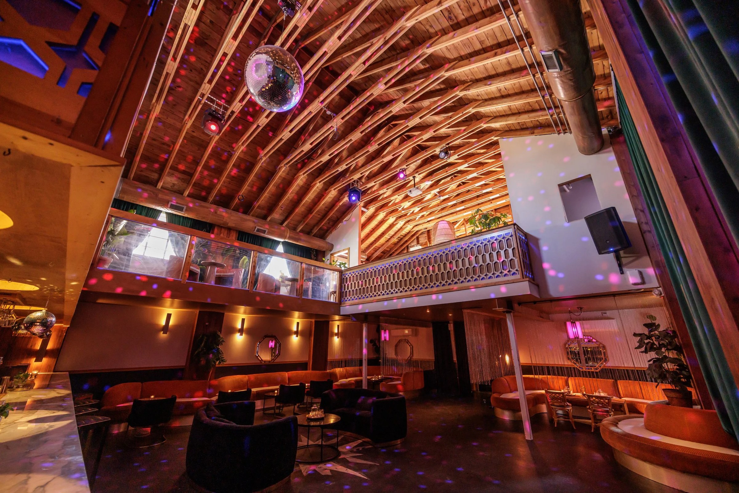 Flamingo Cocktail Club, a bar in Nashville, USA — photo 2