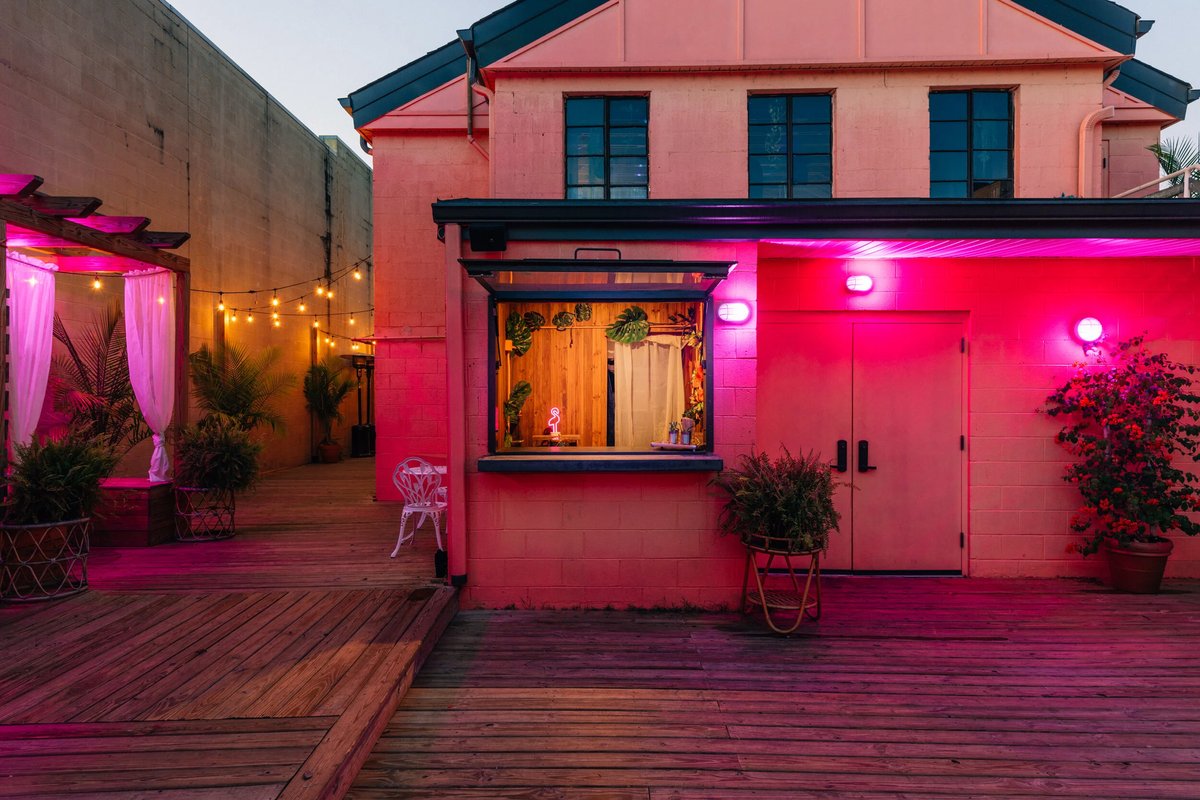 Flamingo Cocktail Club, a bar in Nashville, USA — photo 4