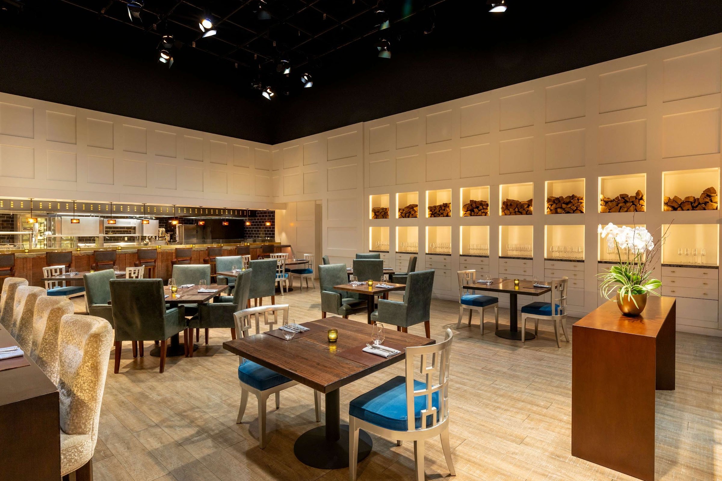 Garrison, a restaurant in Austin, USA — photo 4