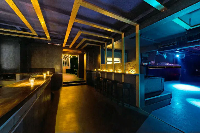 Halo Club, a night club in Hamburg, Germany