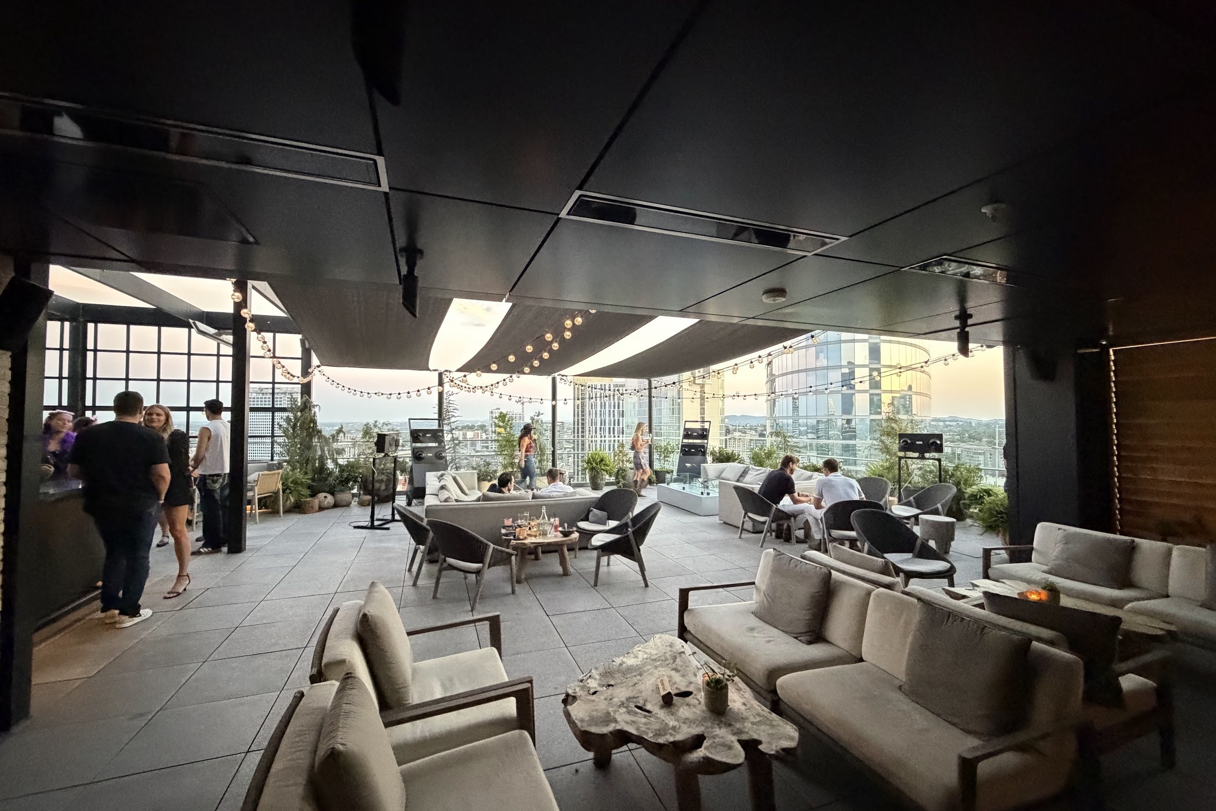 Harriet's Rooftop, a rooftop in Nashville, USA — photo 5