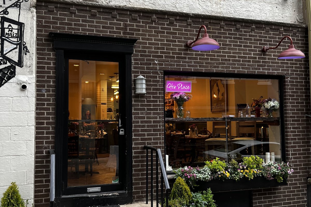 Her Place Supper Club, a restaurant in Philadelphia, USA — photo 3