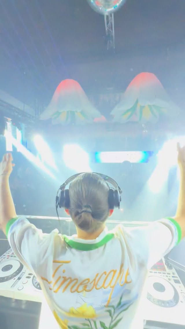 Video 6 from High Club