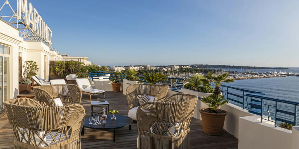 Hotel Martinez Rooftop, a restaurant in Cannes, France