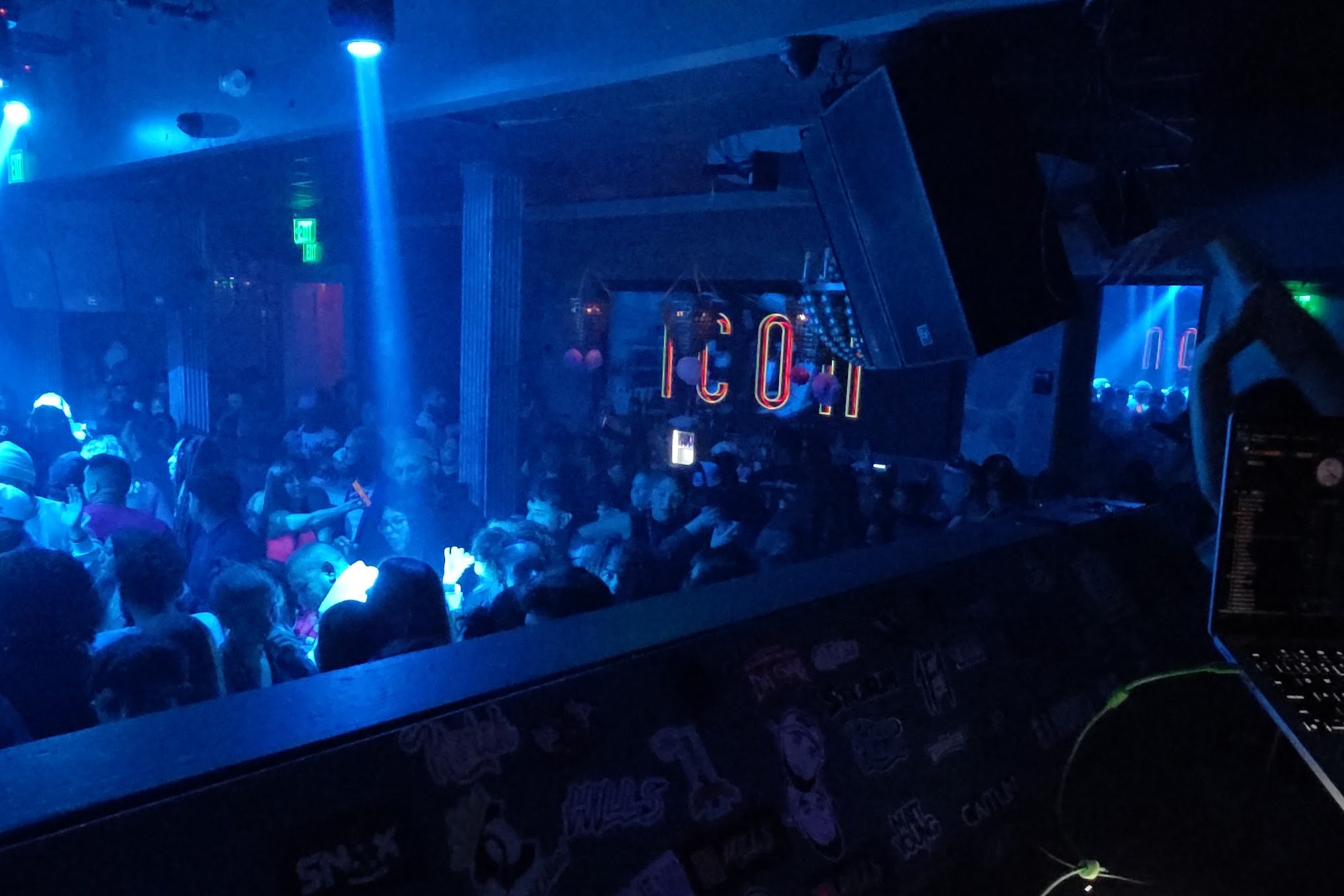 Icon, a night club in Boston, USA — photo 5