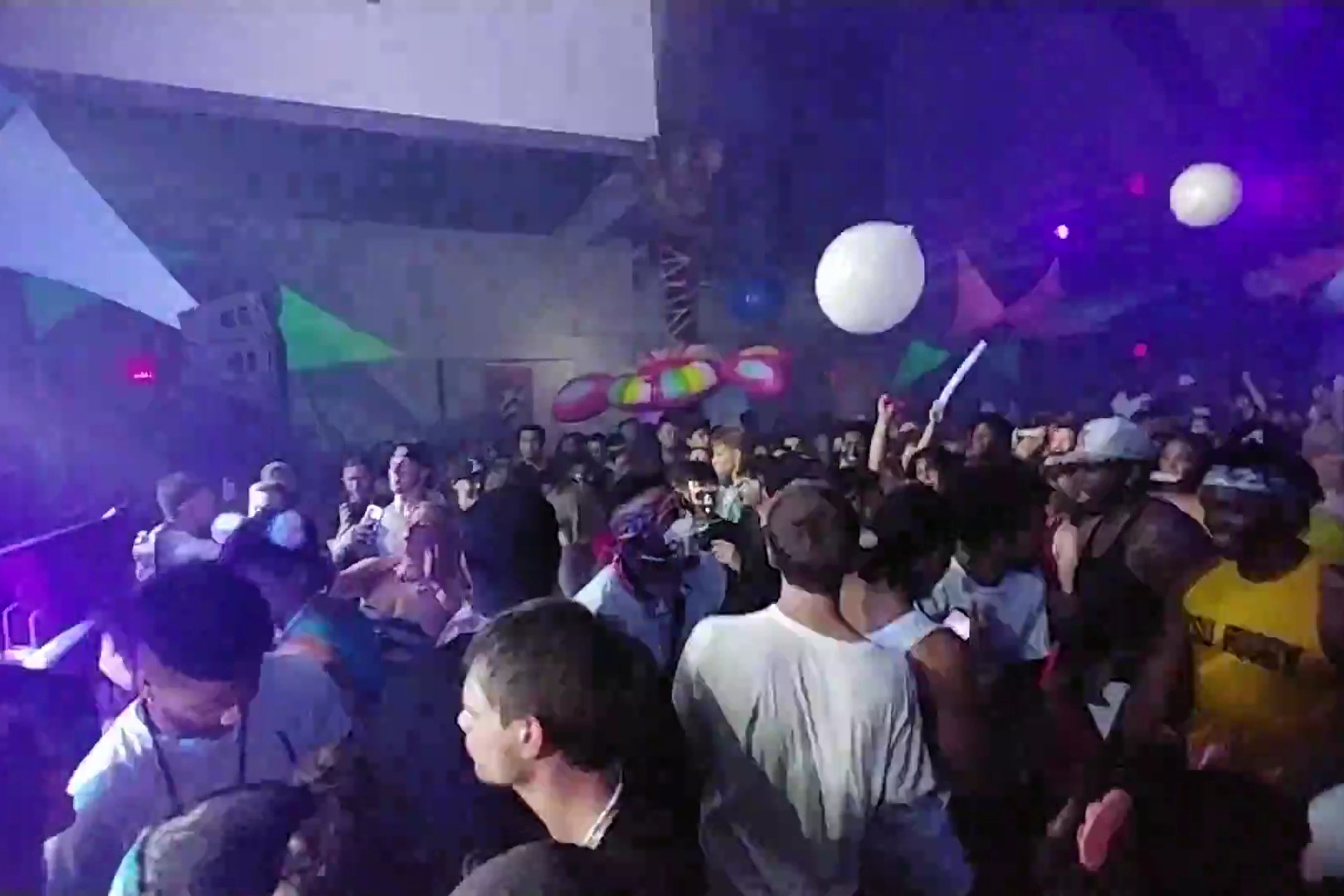 Iris, a night club in Atlanta, USA — photo 4