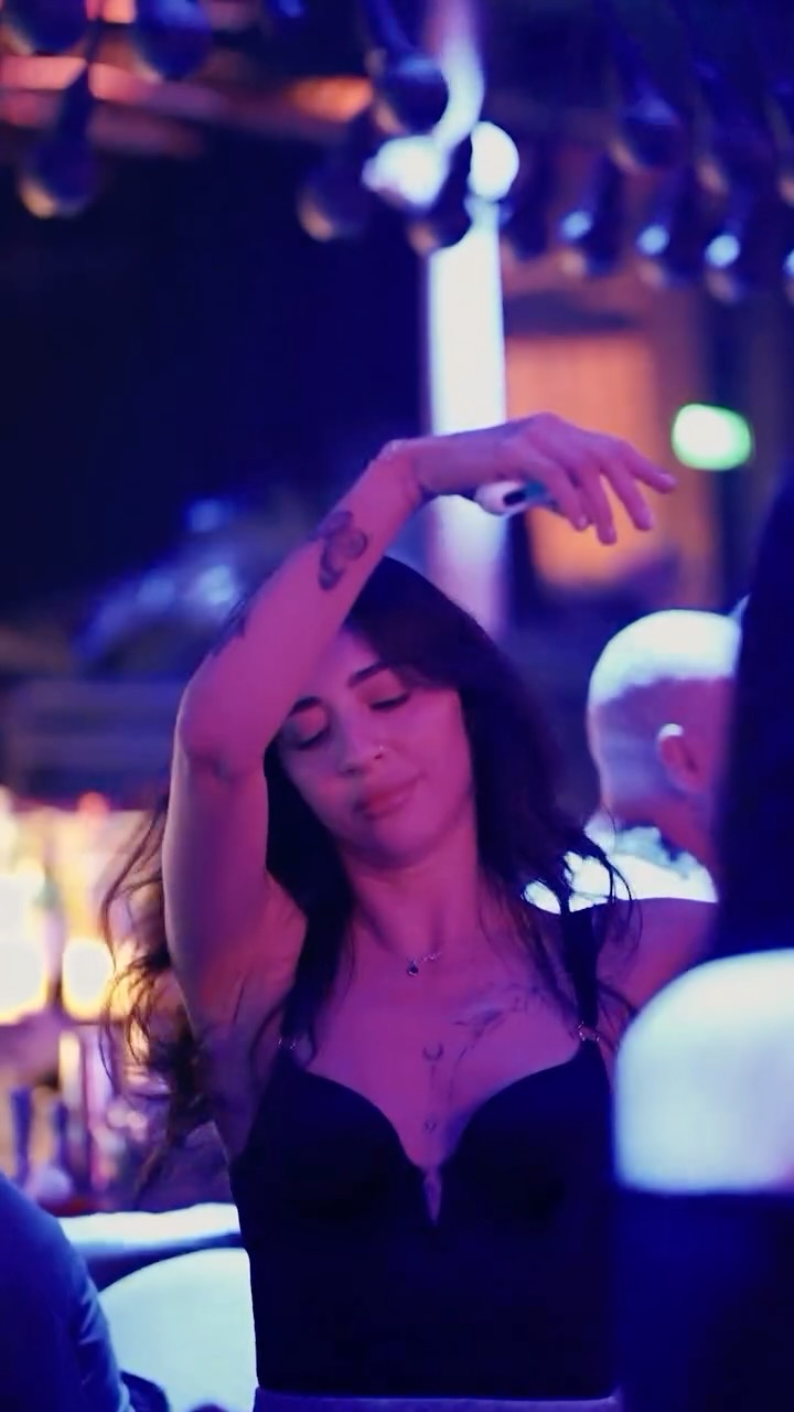 Video 5 from Iris