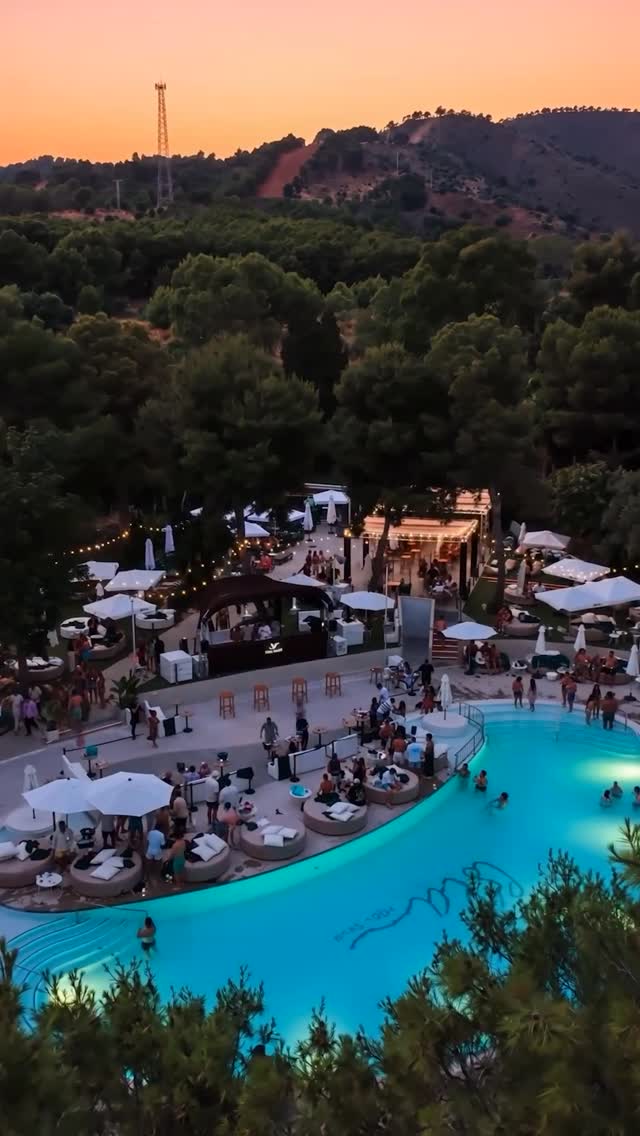 Video 4 from Isla Pool Club