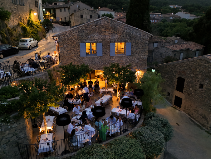 JAÏS, a restaurant in St. Tropez, France