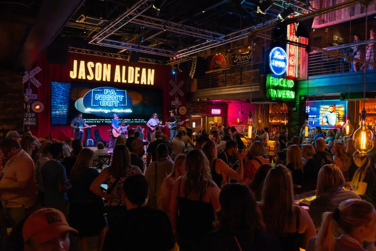 Jason Aldean's Kitchen + Rooftop Bar, a bar in Nashville, USA — photo 1