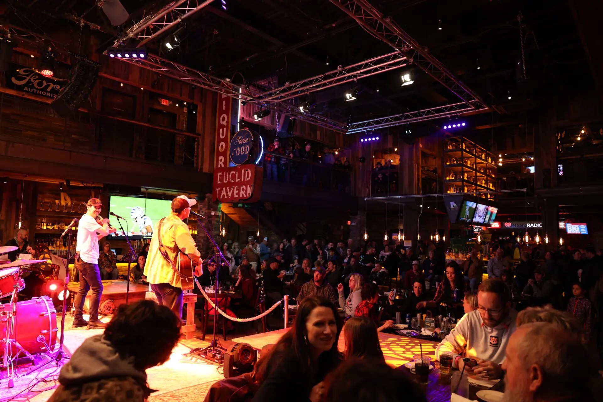 Jason Aldean's Kitchen + Rooftop Bar, a bar in Nashville, USA — photo 2