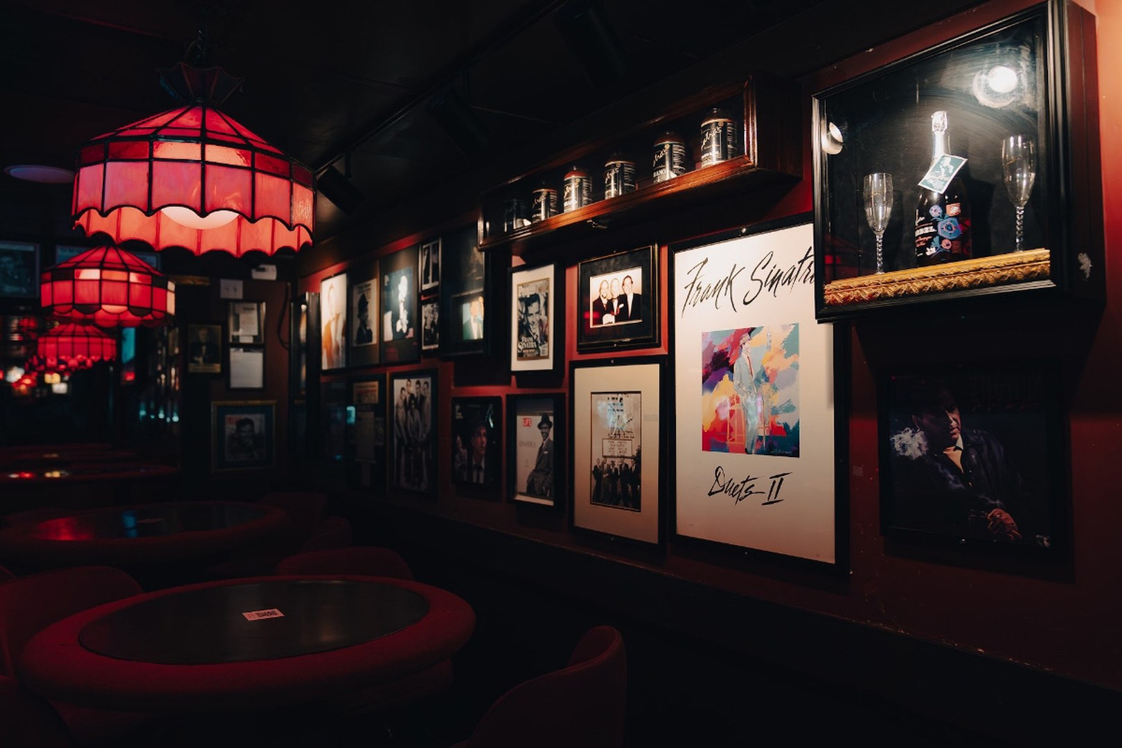 Johnny's Hideaway, a night club in Atlanta, USA — photo 3