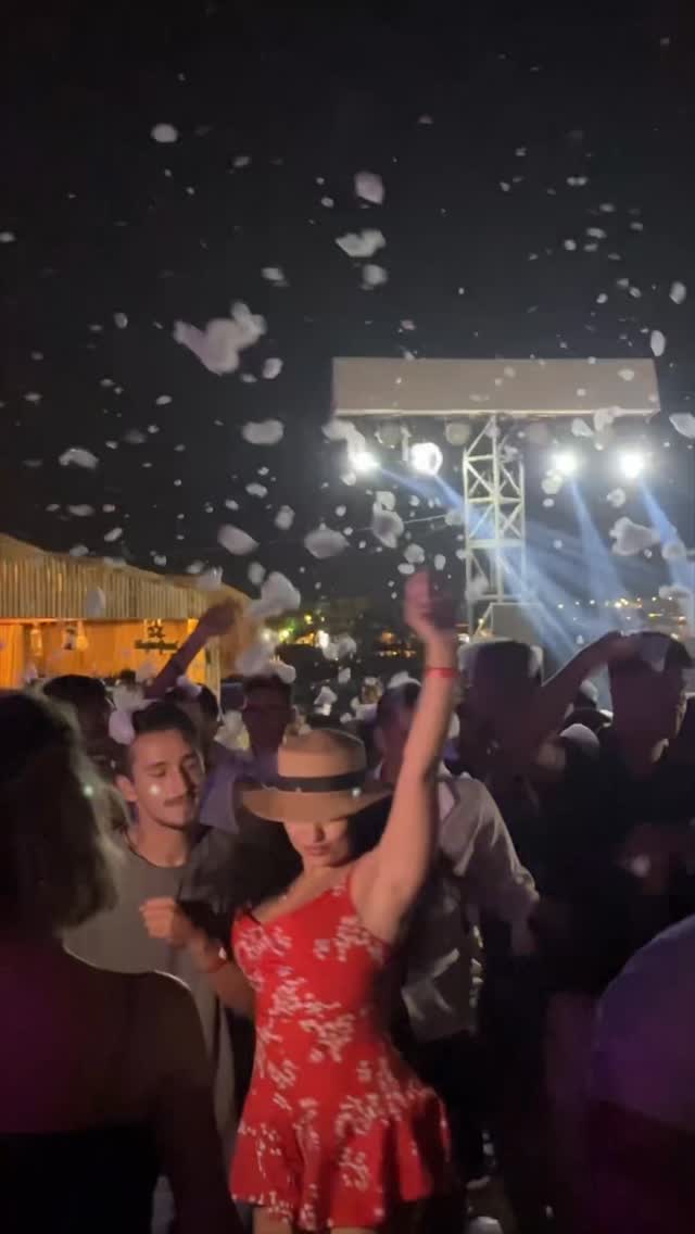 Video 4 from Kalimera  