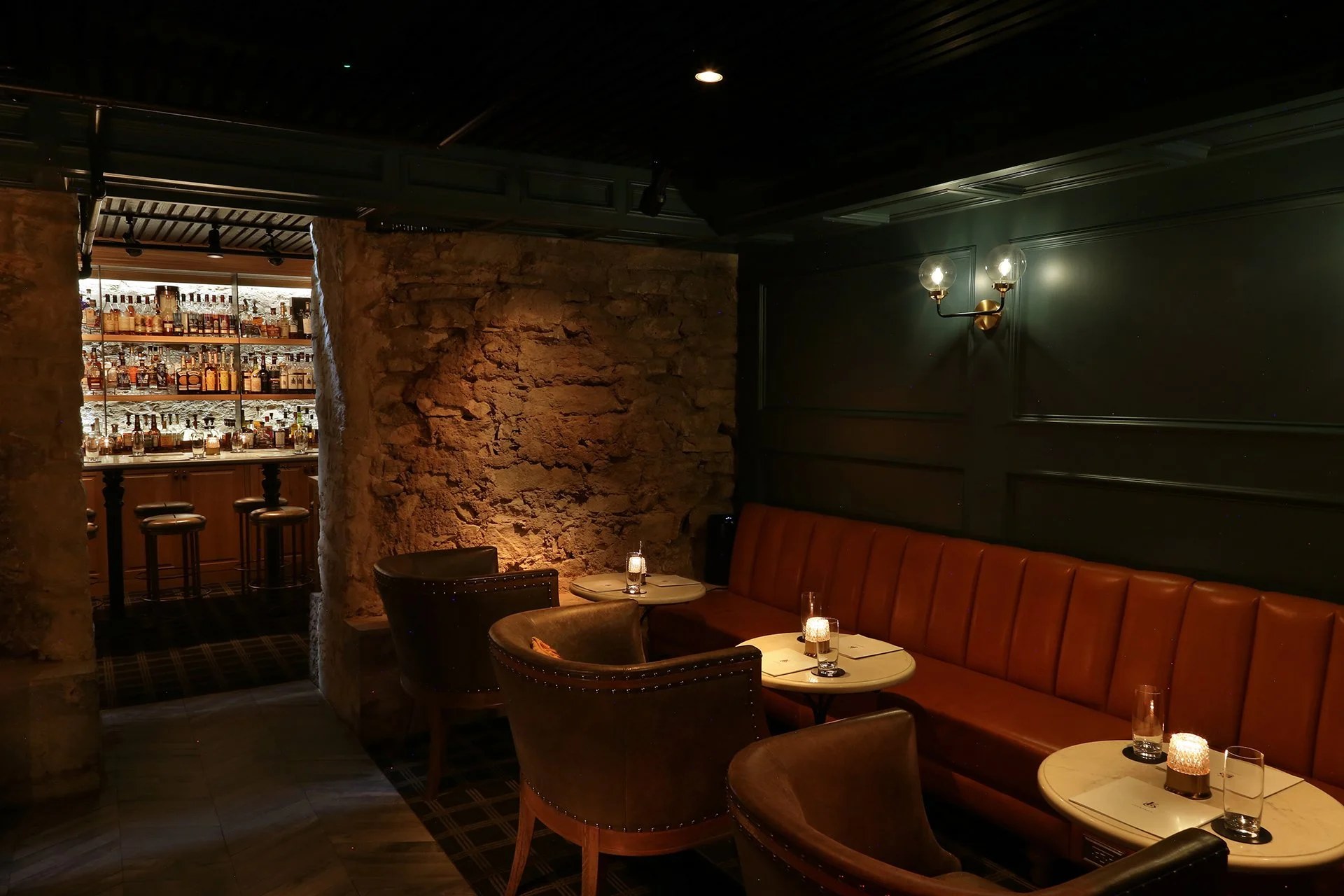 Kinfolk Cocktail Lounge & Spirits Library, a lounge in Austin, USA — photo 3
