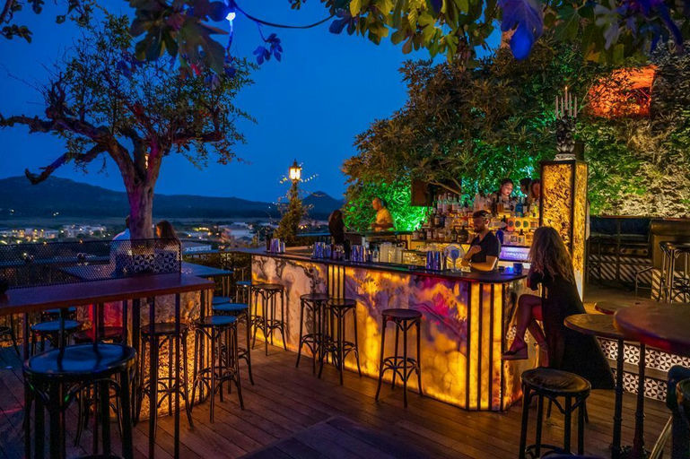 L'Othello, a restaurant in Corsica, France