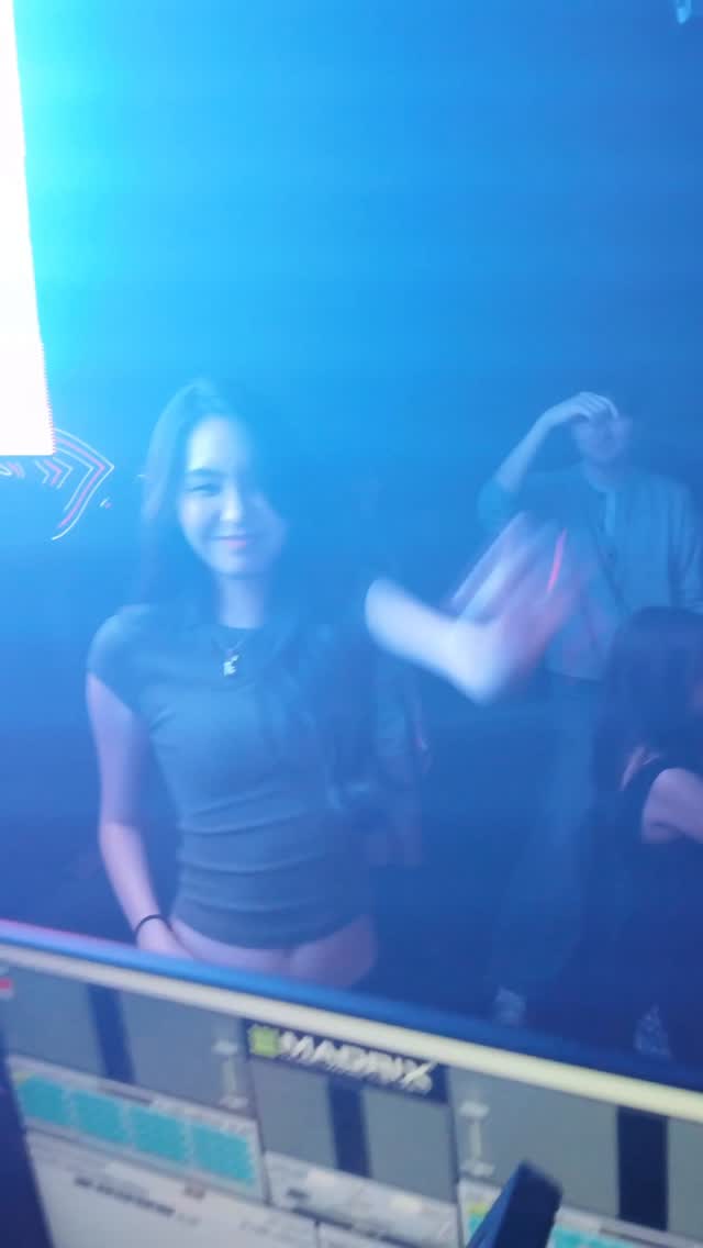 Video 7 from LA FIN