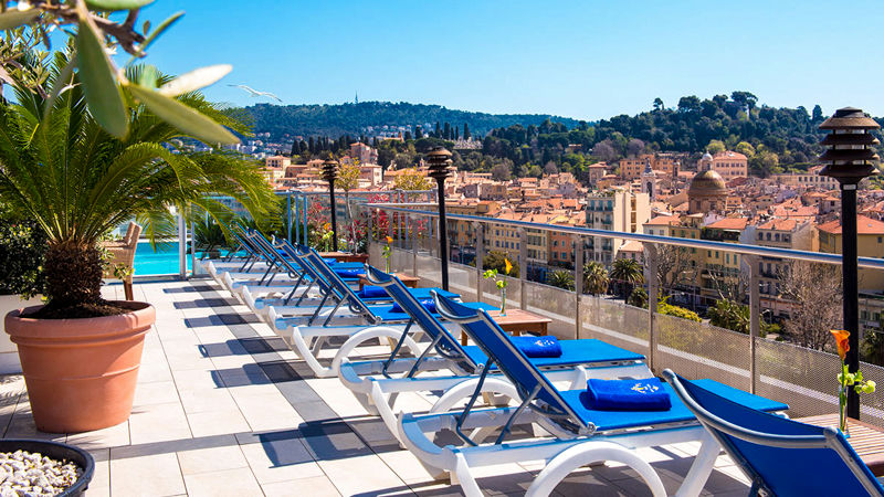 Le Moon Bar, a restaurant in Nice, France