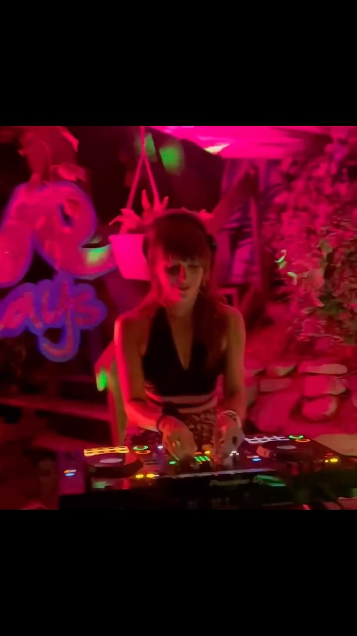 Video 2 from Le Salon Daomé