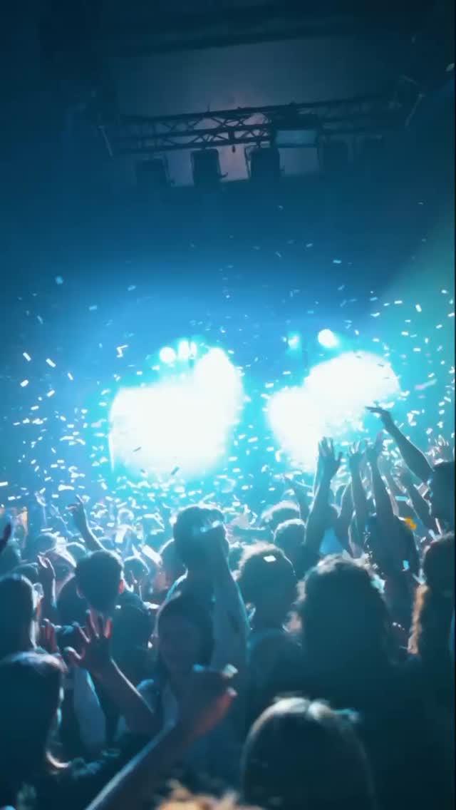 Video 2 from Les Étoiles