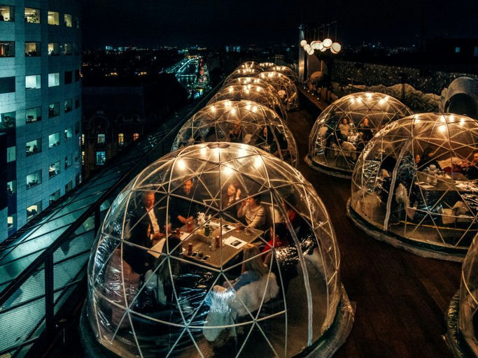 Linea / Close to the Moon, a restaurant in Bucharest, Romania