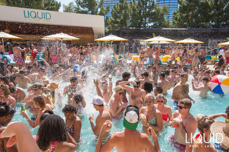 Liquid Pool Lounge, a bar in Las Vegas, USA