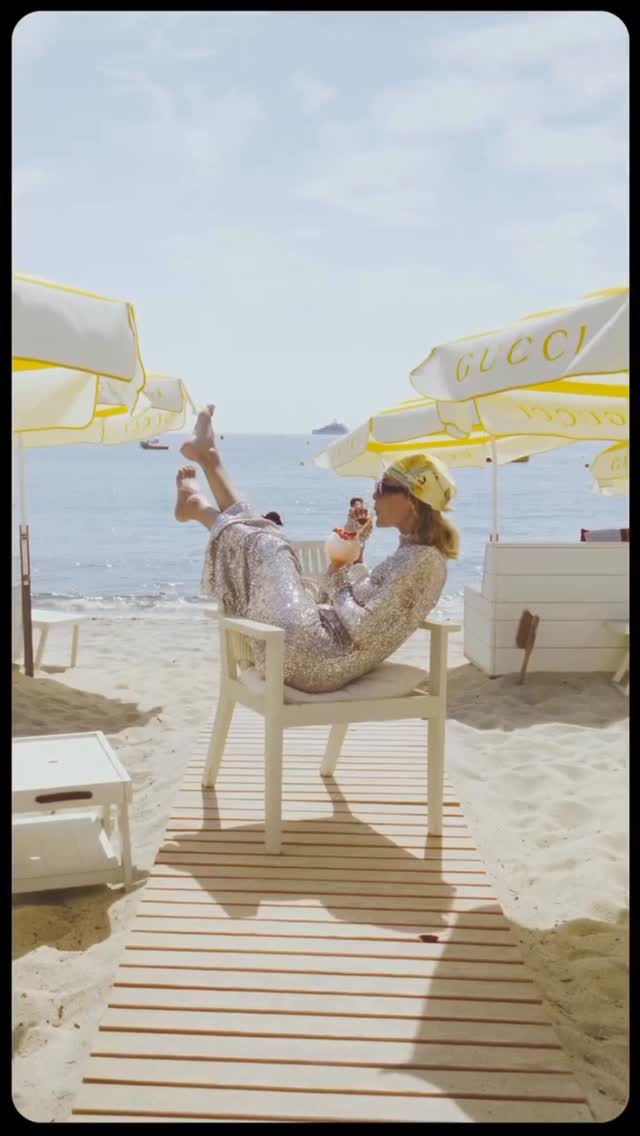 Video 7 from Loulou