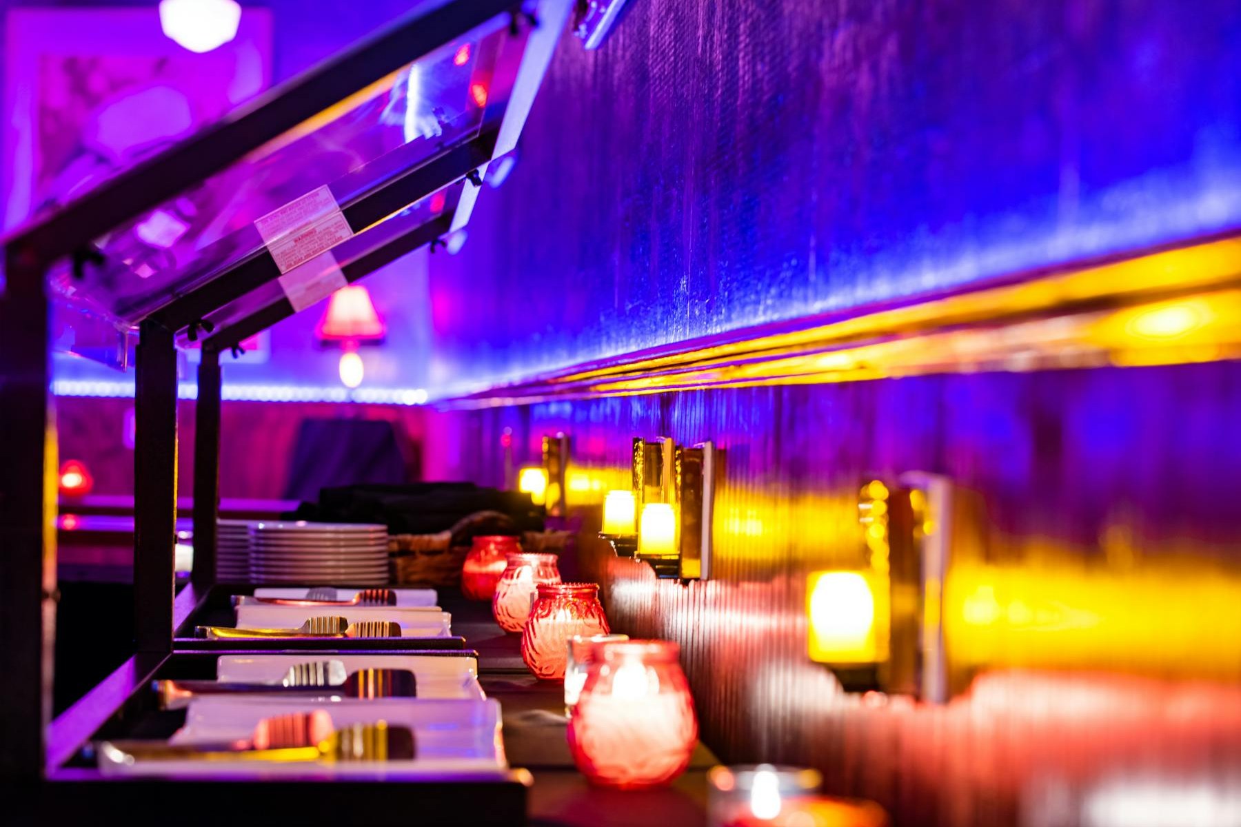 Lucky's Lounge, a bar in Boston, USA — photo 3