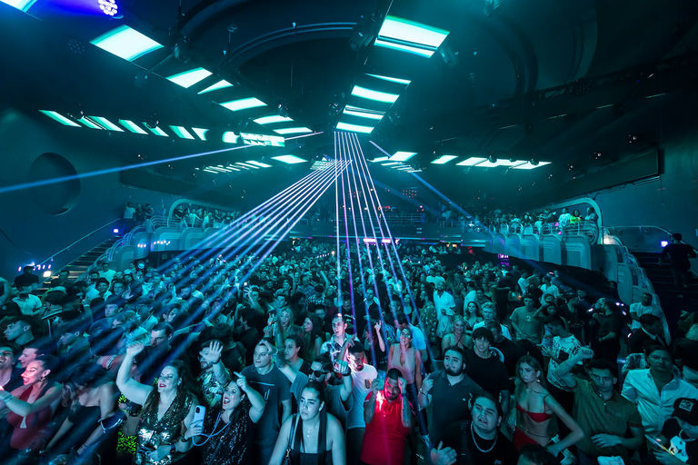 M2  , a night club in Miami, USA