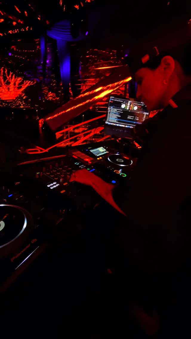 Video 8 from MainRo