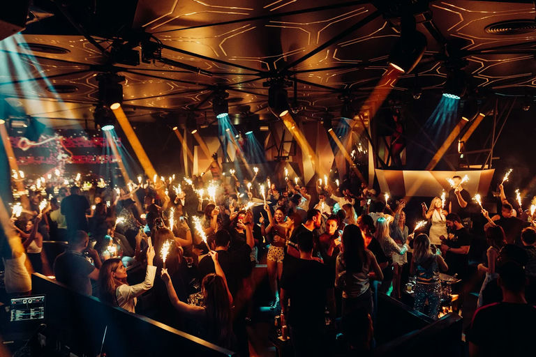 Mantis, a night club in Dubai, UAE — photo 1