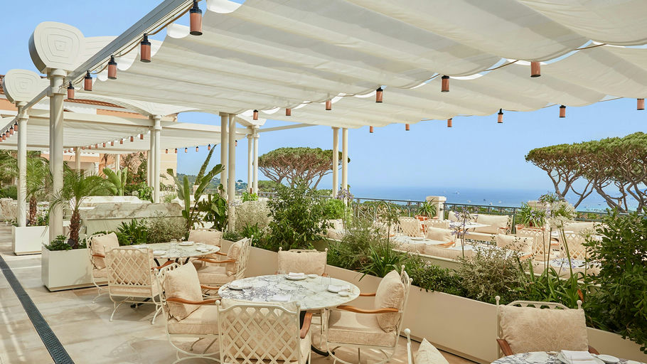 Mitsuhisa, a restaurant in St. Tropez, France