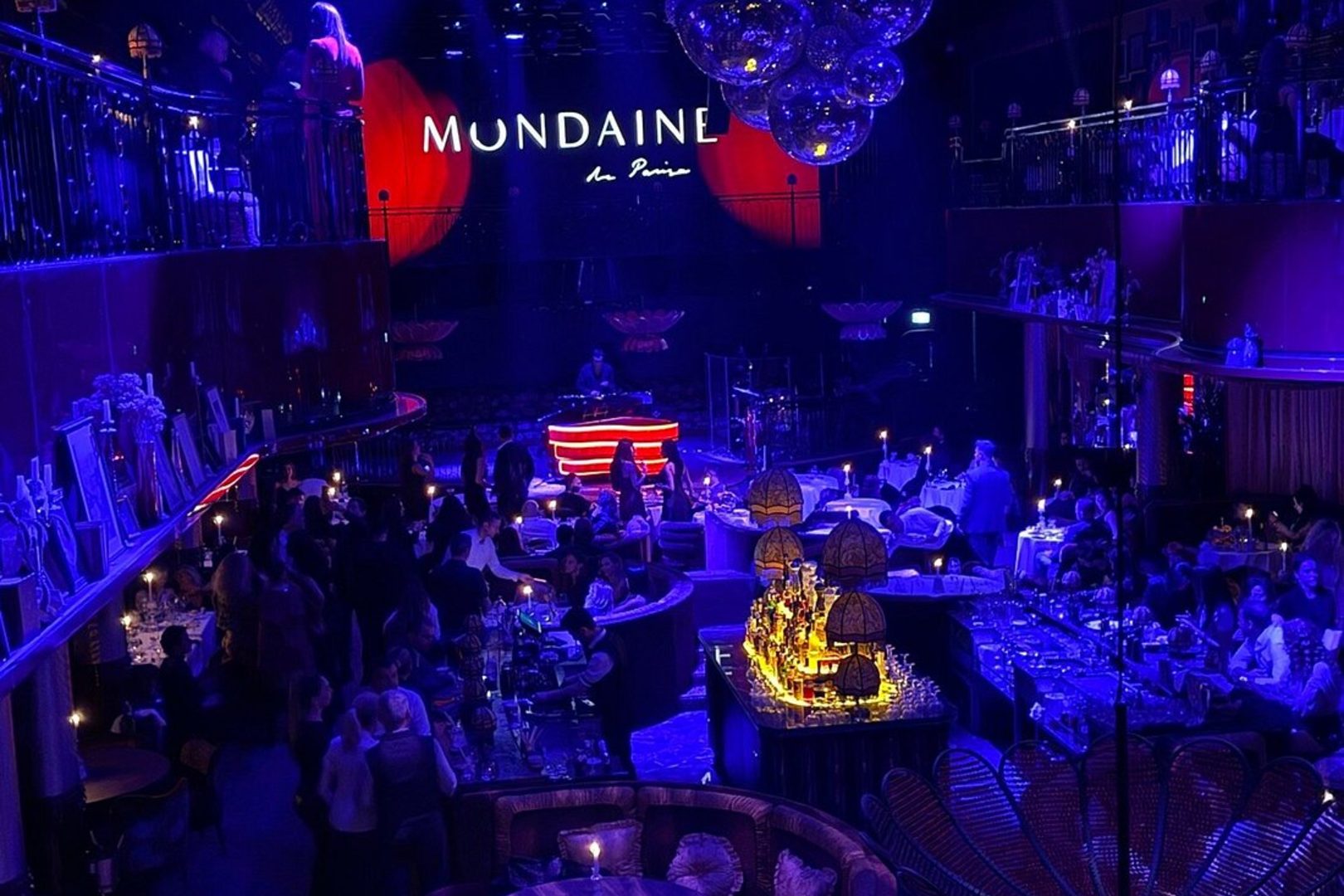 Mondaine de Pariso, a restaurant in Istanbul, Turkey — photo 3