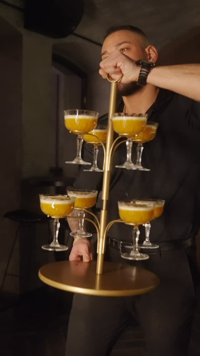 Video 4 from Moon Club
