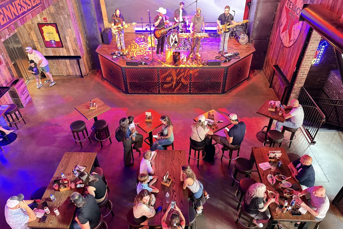 Morgan Wallen's This Bar & Tennessee Kitchen, a bar in Nashville, USA — photo 1