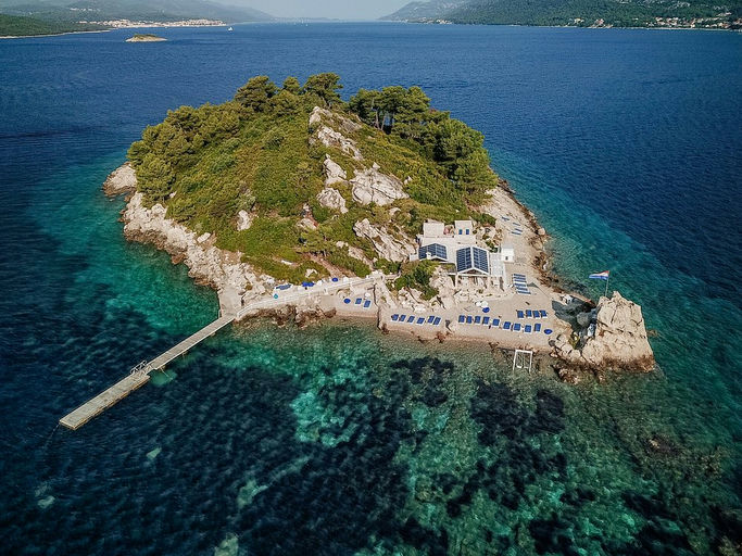 Moro Beach Club, a restaurant in Korčula, Croatia