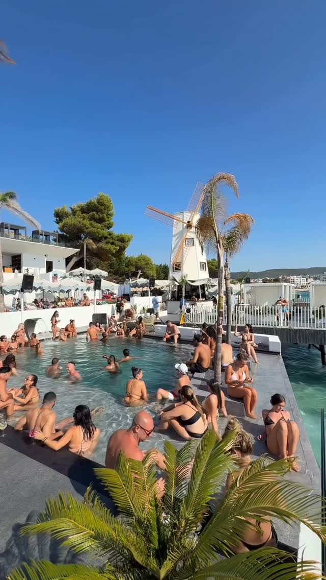 Video 8 from Mulino Beach