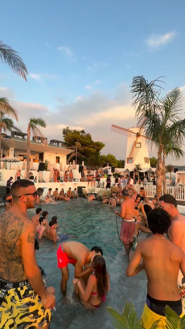 Video 6 from Mulino Beach