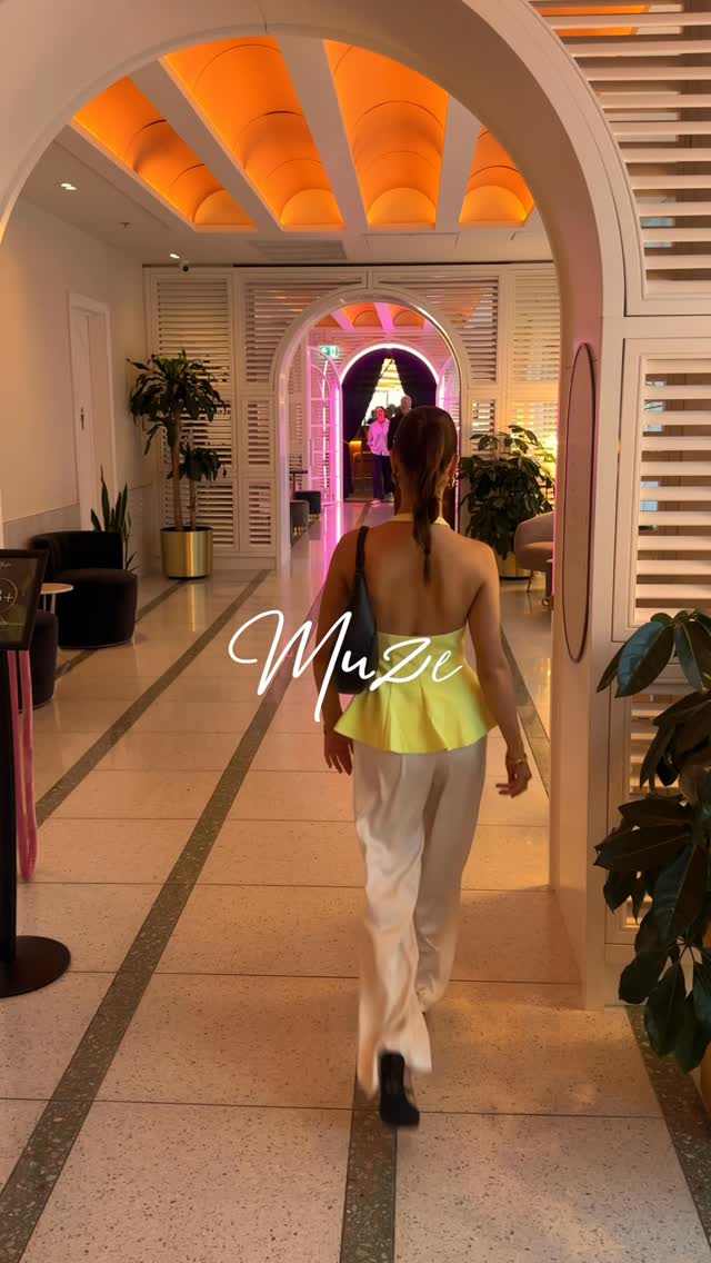 Video 3 from Muze Lounge