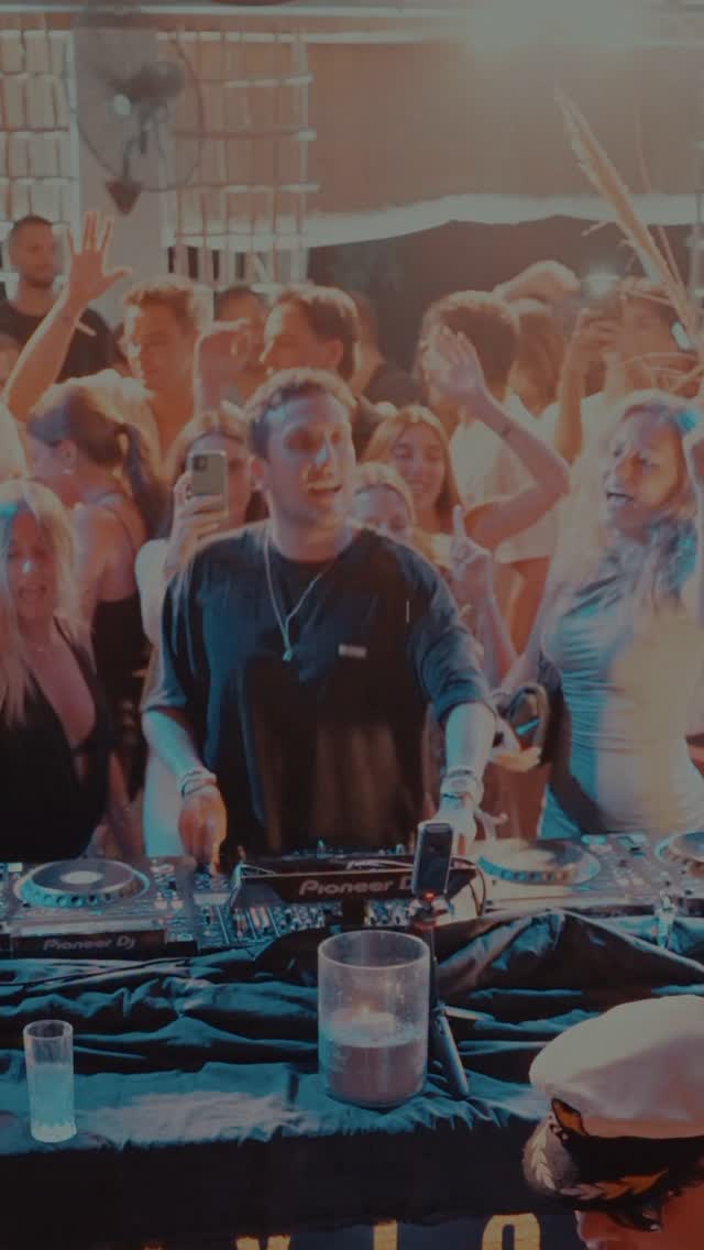 Video 2 from Mylos Beach Bar
