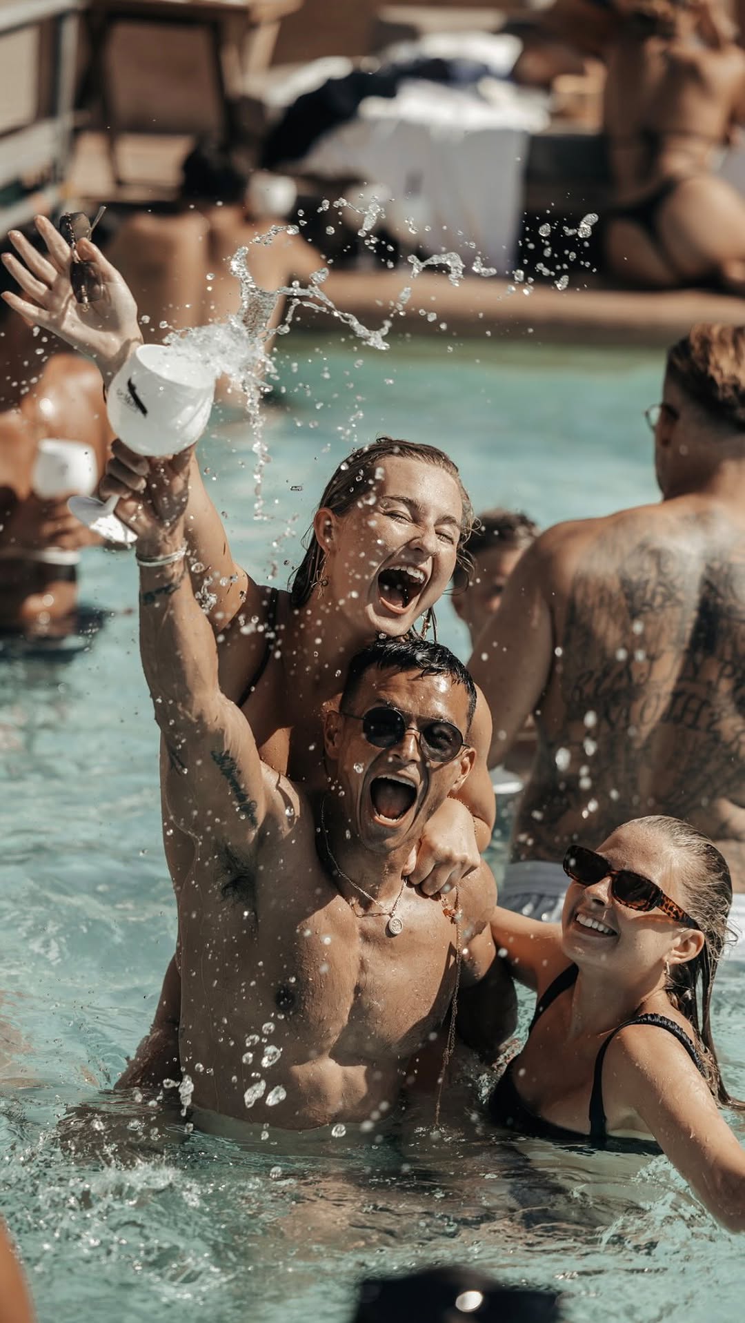 Video 6 from Naô Pool Club