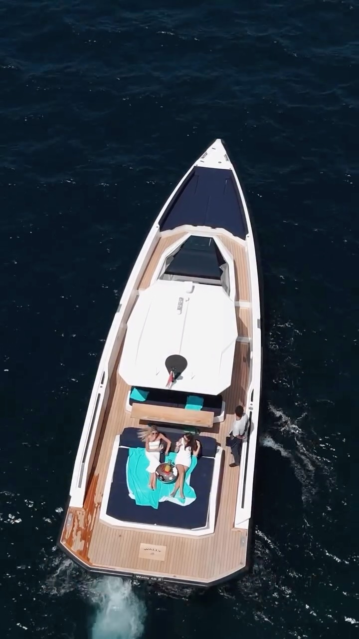 Video 2 from Nammos