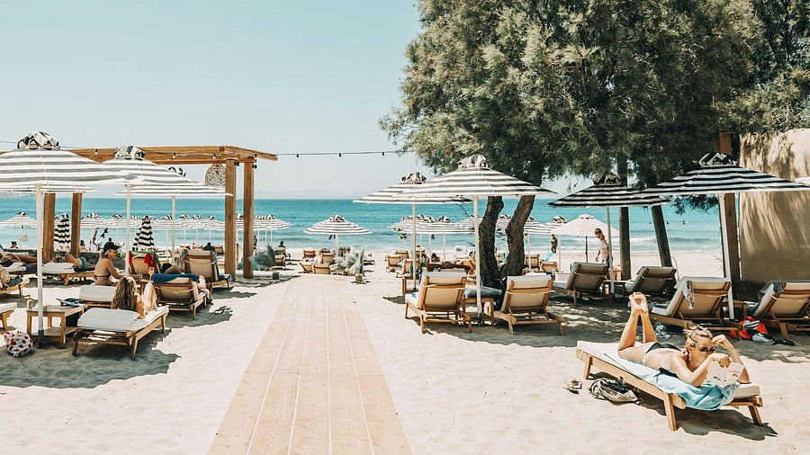 Naxaki Beach Lounge, a restaurant in Naxos, Greece