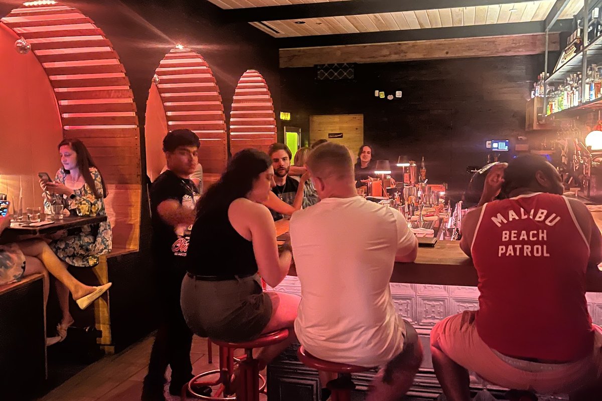 Next of Kin, a bar in Philadelphia, USA — photo 1