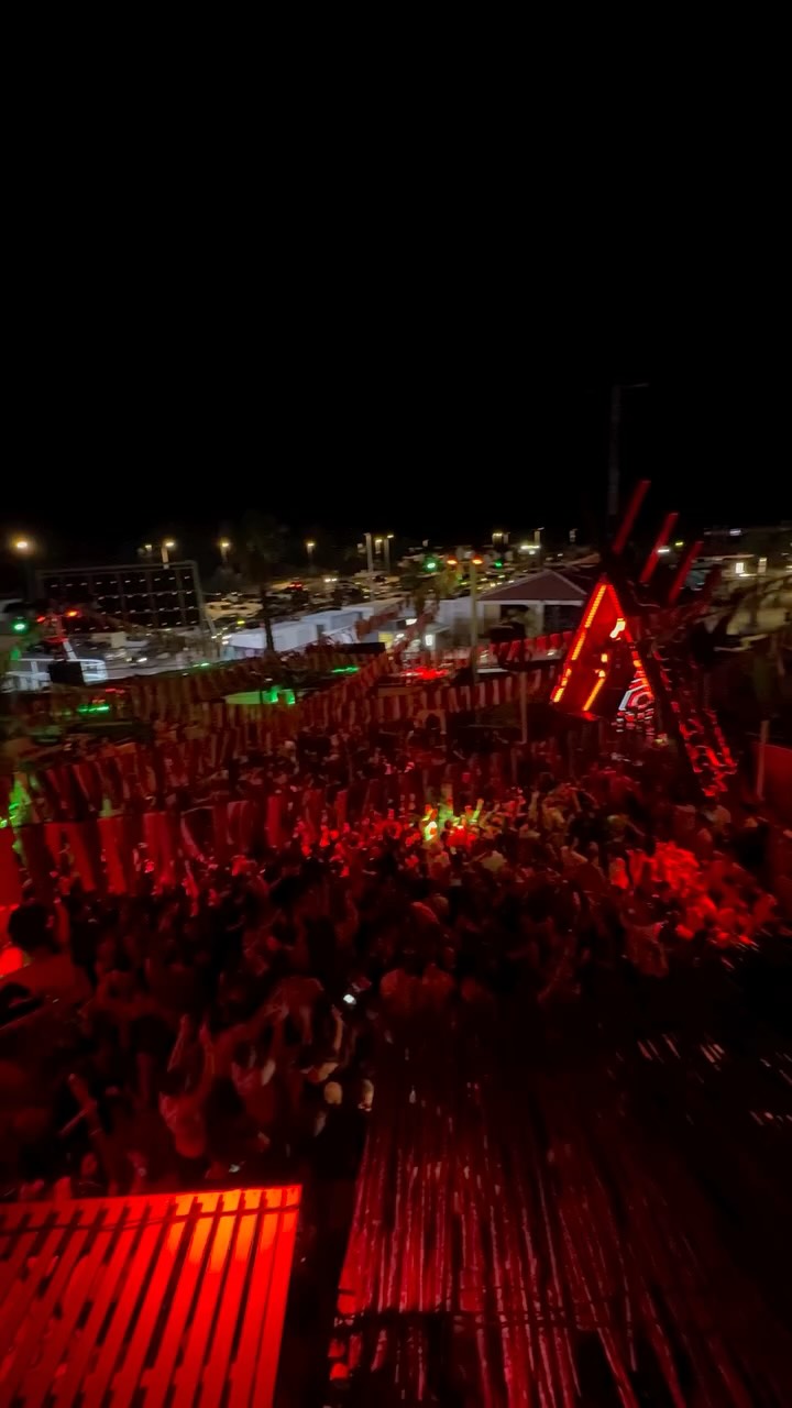 Video 6 from Nomad Beach Club Lounge