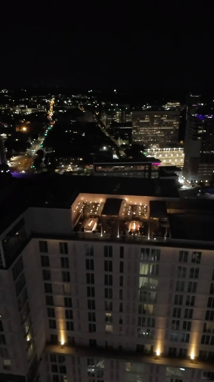 Video 2 from Nuvolé Rooftop TwentyTwo