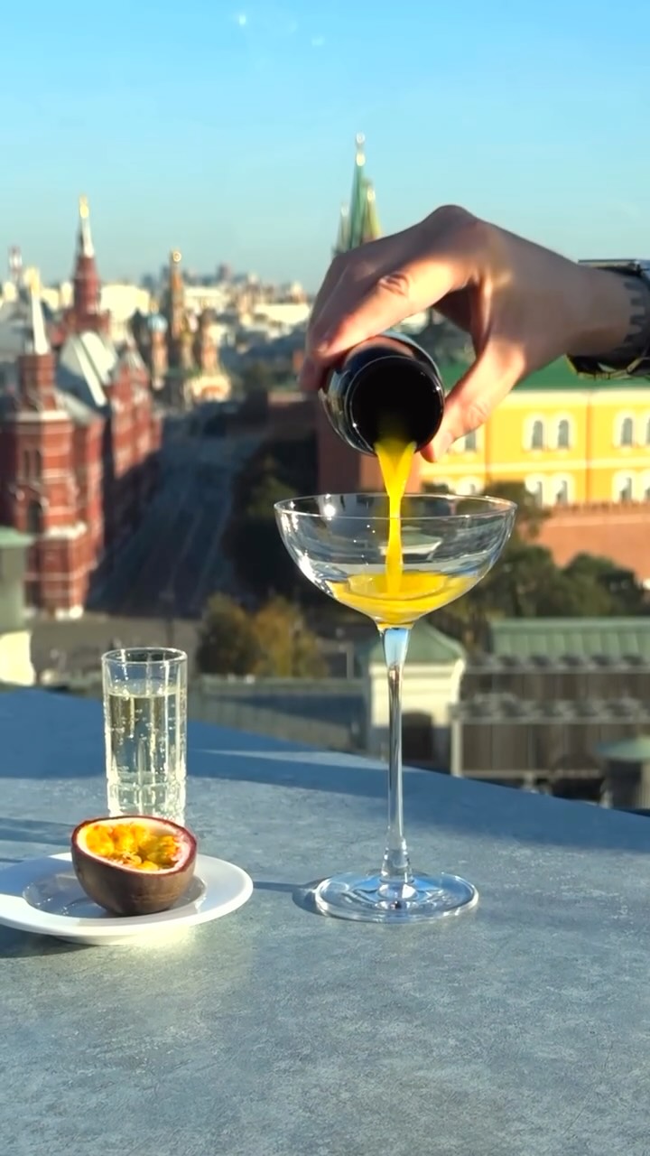 Video 2 from O2 Lounge at The Carlton